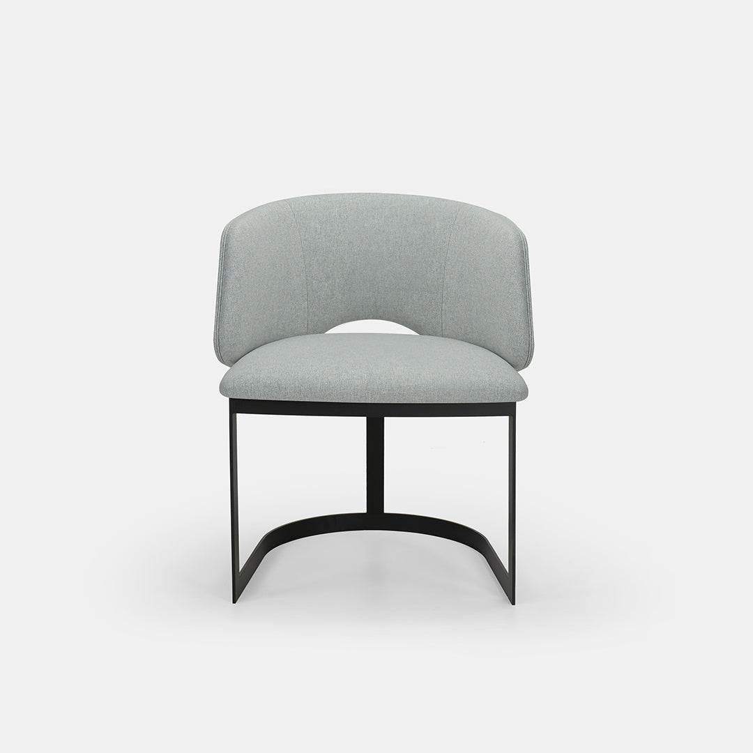 Chaise de salle à manger Mezzaluna avec dossier rembourré et piètement en métal