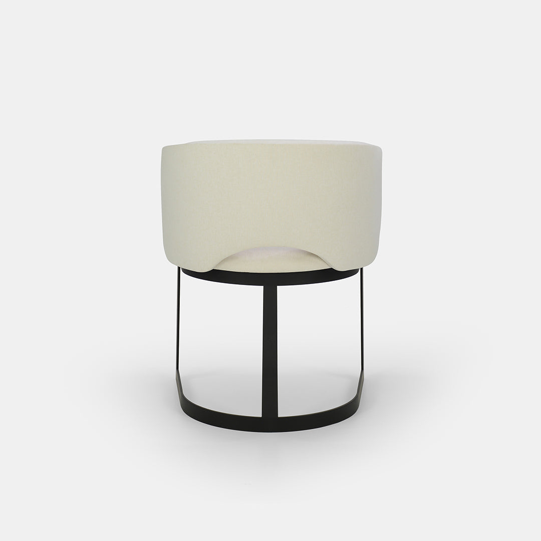 Chaise de salle à manger Mezzaluna avec dossier rembourré et piètement en métal